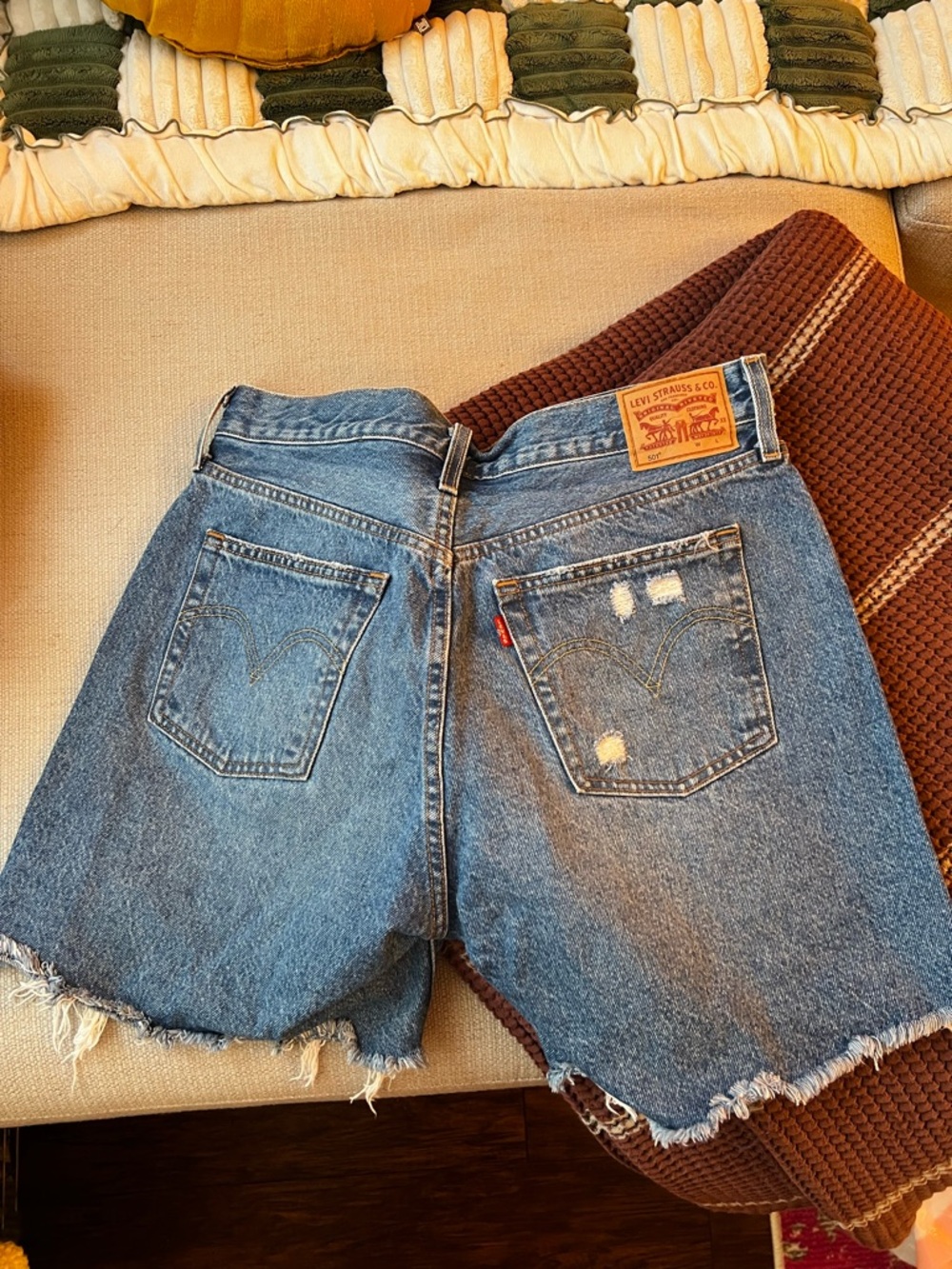 Levi’s 501 Denim Shorts - Picture 3 of 4